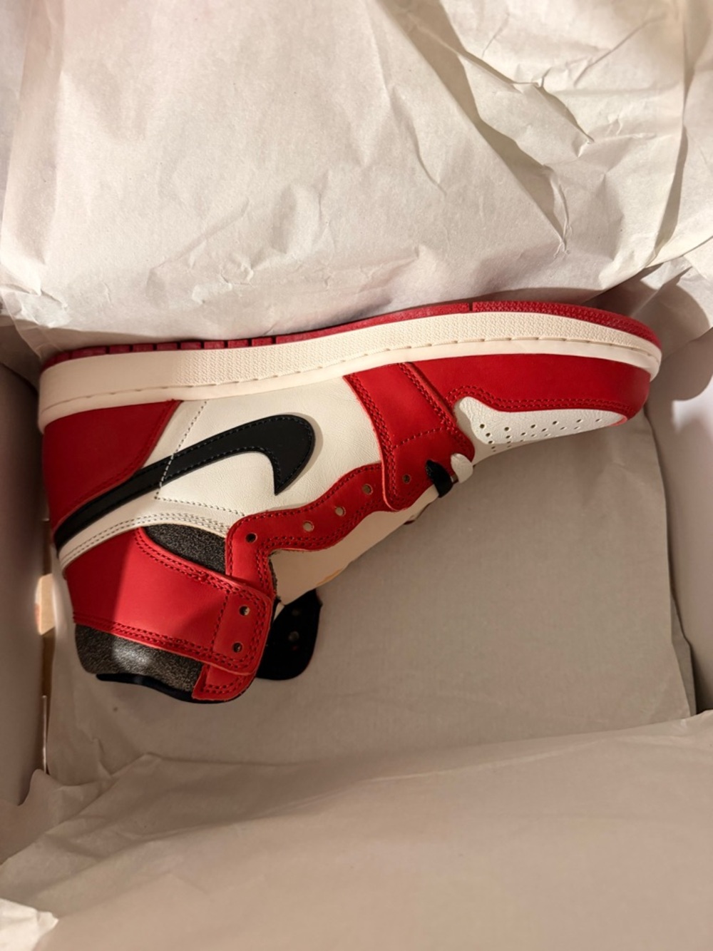 Nike Men’s Red Black White High-Top Sneakers